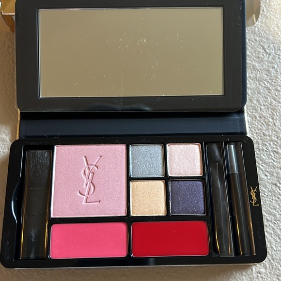 YSL limited edition Dazzling Lights complete makeup palette - Picture 3 of 9